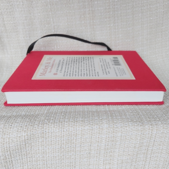 Marley and Me: The Illustrated Edition - Picture 8 of 13